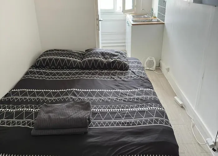 Cozy Nearby Champs Elysees 5 *
